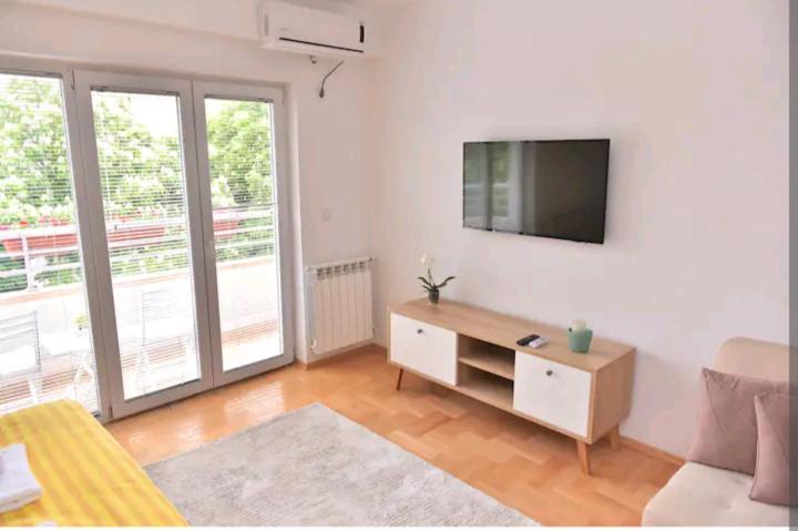 Milica Apartments Skopje Ngoại thất bức ảnh